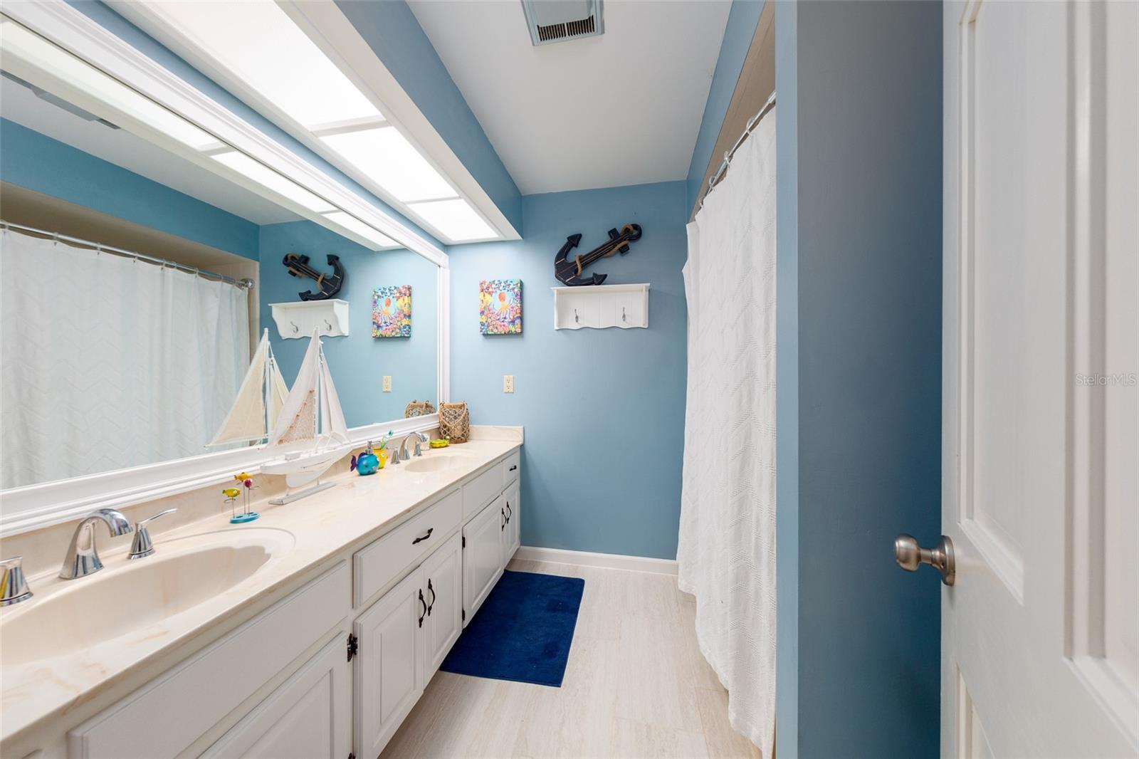 Image 36 of 40 For 2813 Anderson Drive S