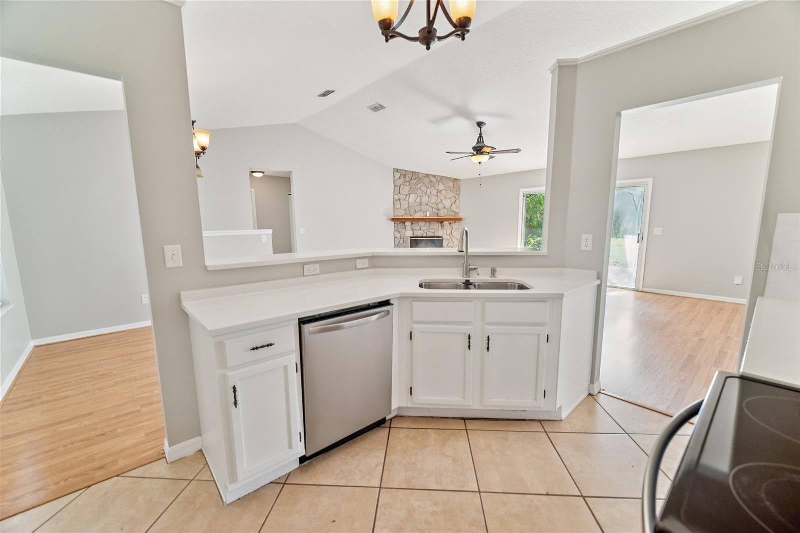 Image 6 of 30 For 4024 White Pine Lane