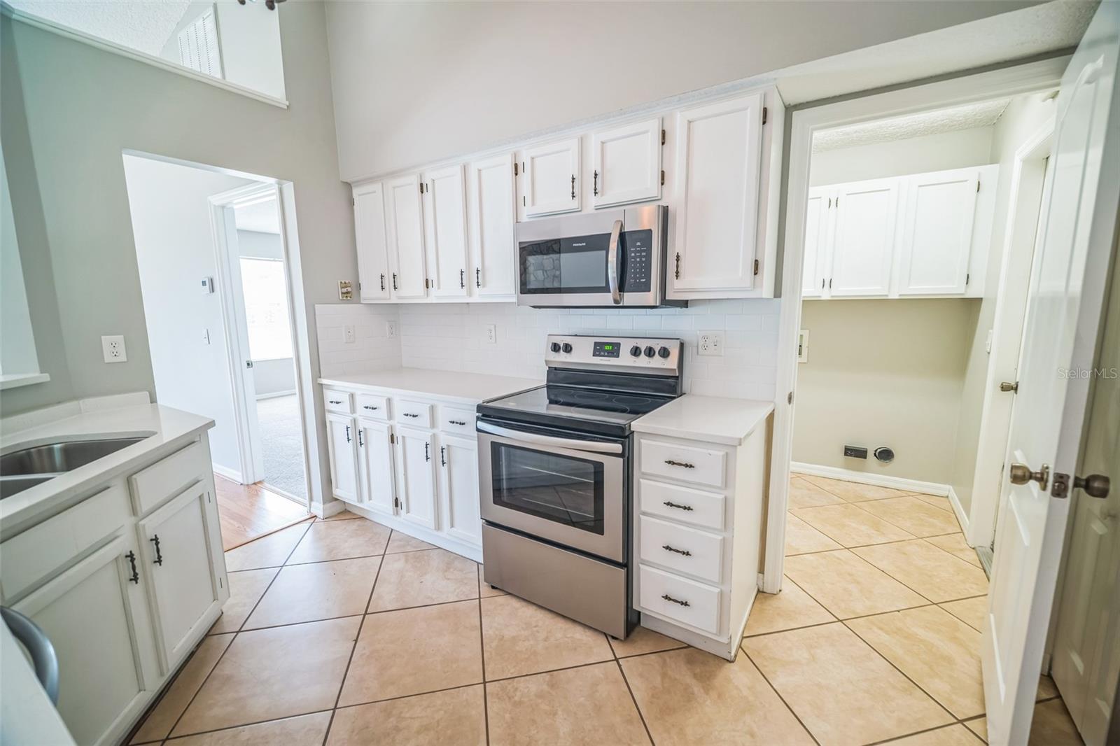 Image 7 of 30 For 4024 White Pine Lane