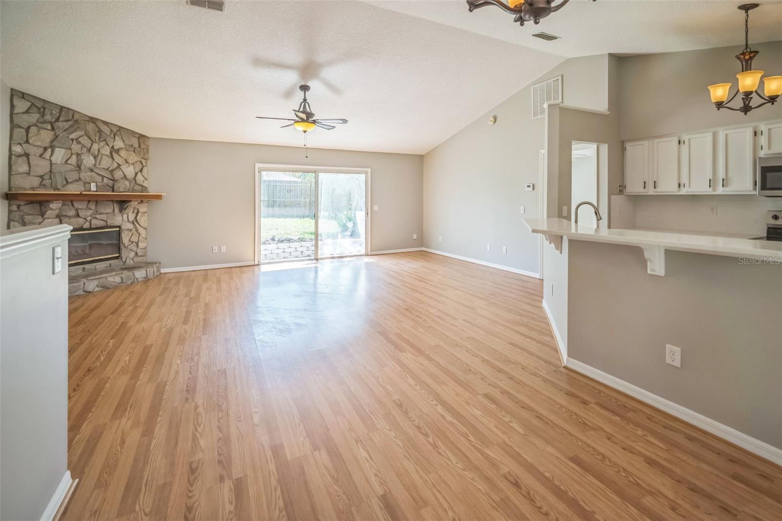 Image 9 of 30 For 4024 White Pine Lane