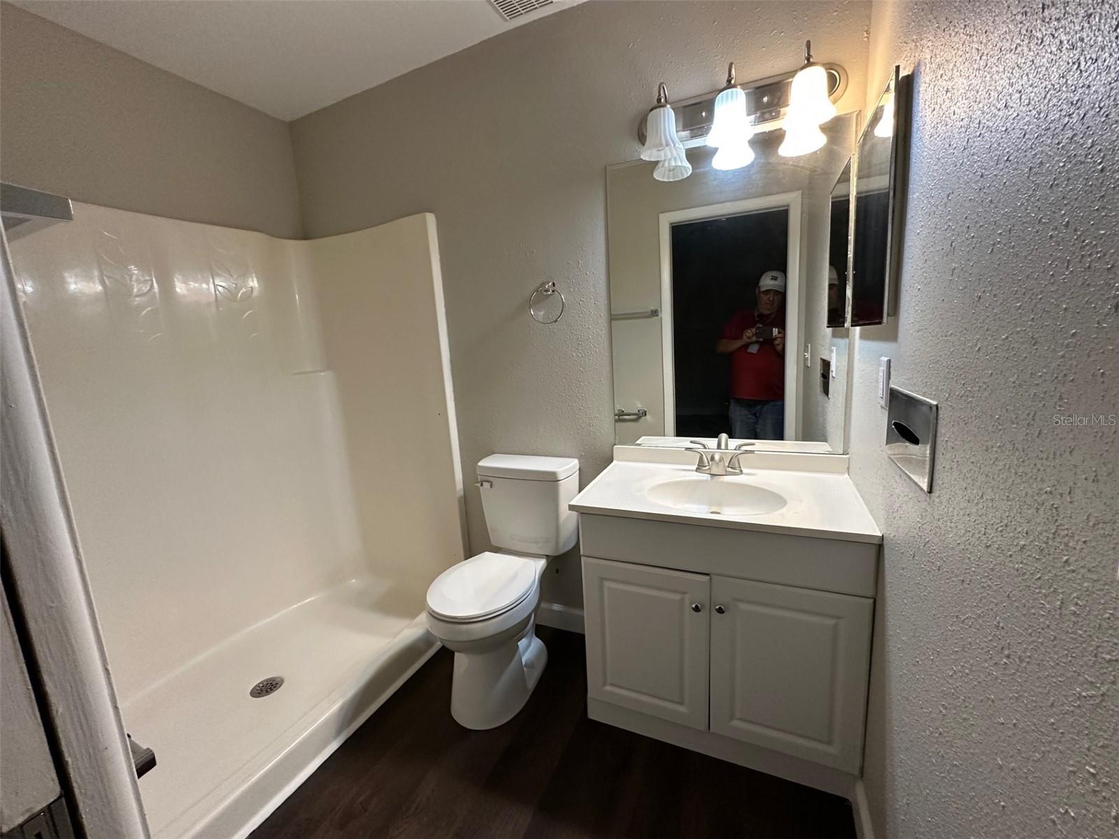 Image 7 of 11 For 1625 39th Avenue Drive E