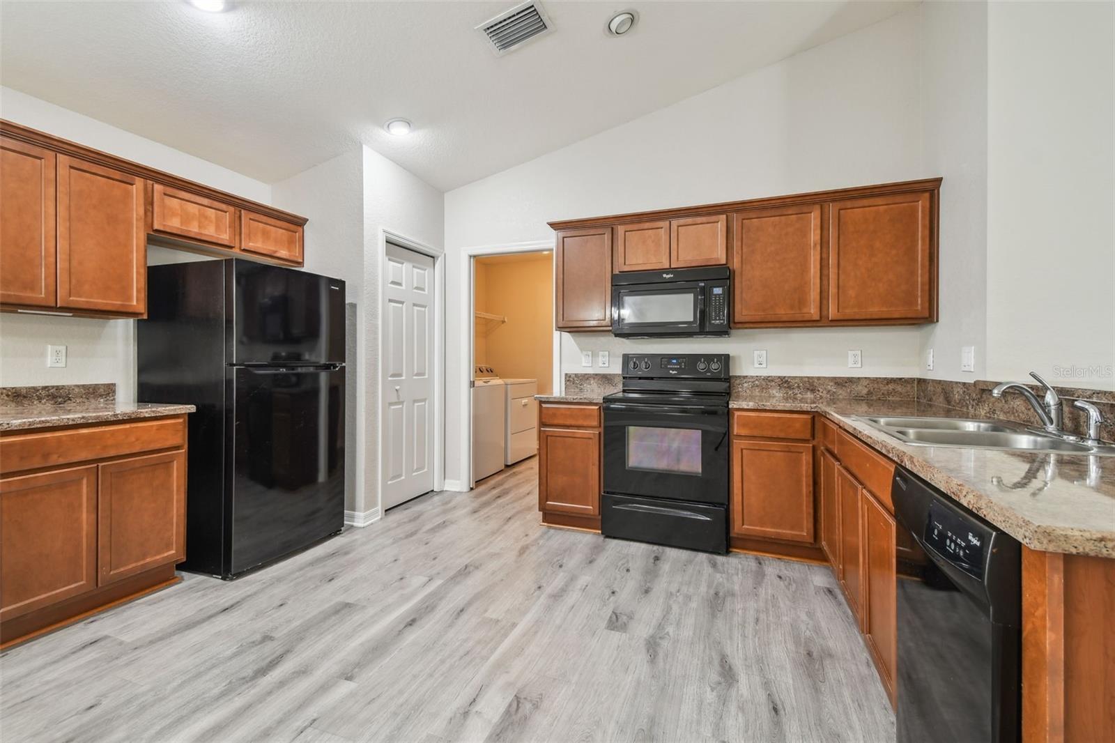 Image 2 of 36 For 3085 Grand Preserve Boulevard