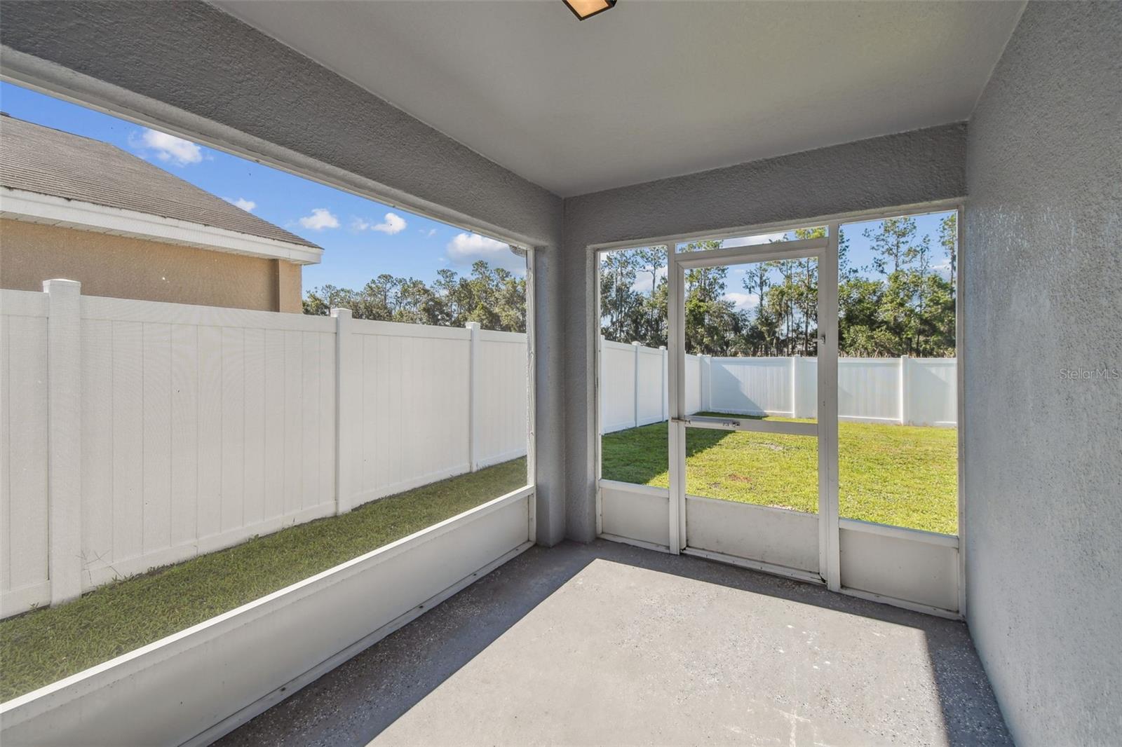 Image 31 of 36 For 3085 Grand Preserve Boulevard