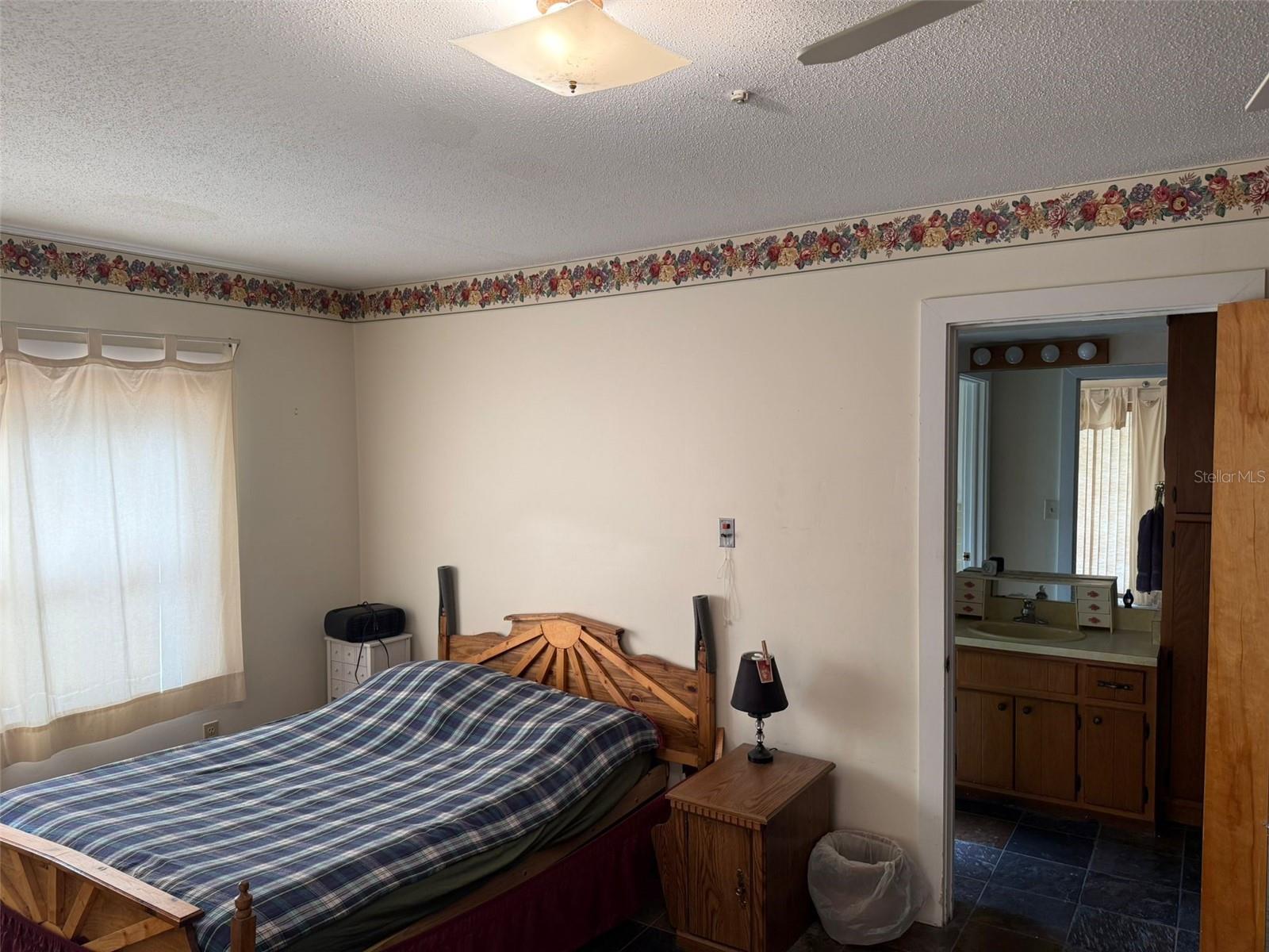 Image 19 of 29 For 10407 River Wood Drive