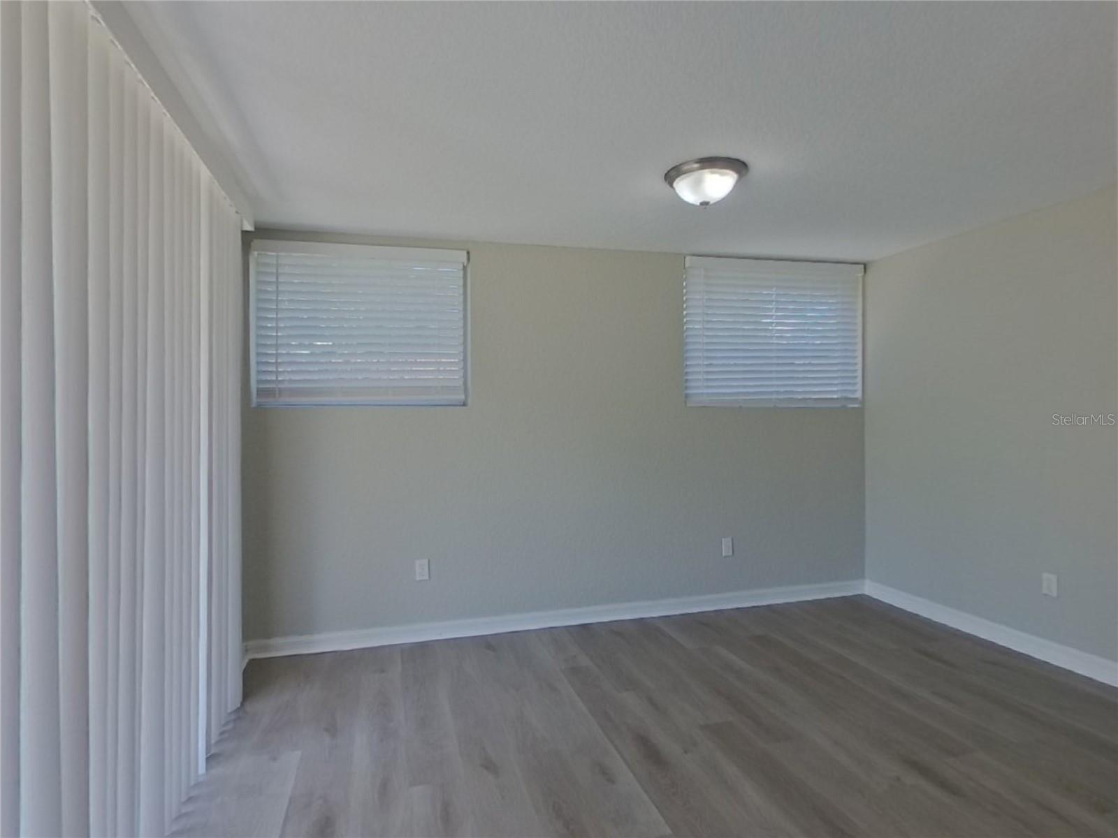 Image 11 of 21 For 2160 Alemanda Drive