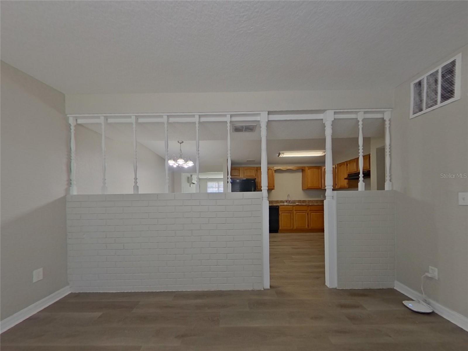 Image 3 of 21 For 2160 Alemanda Drive
