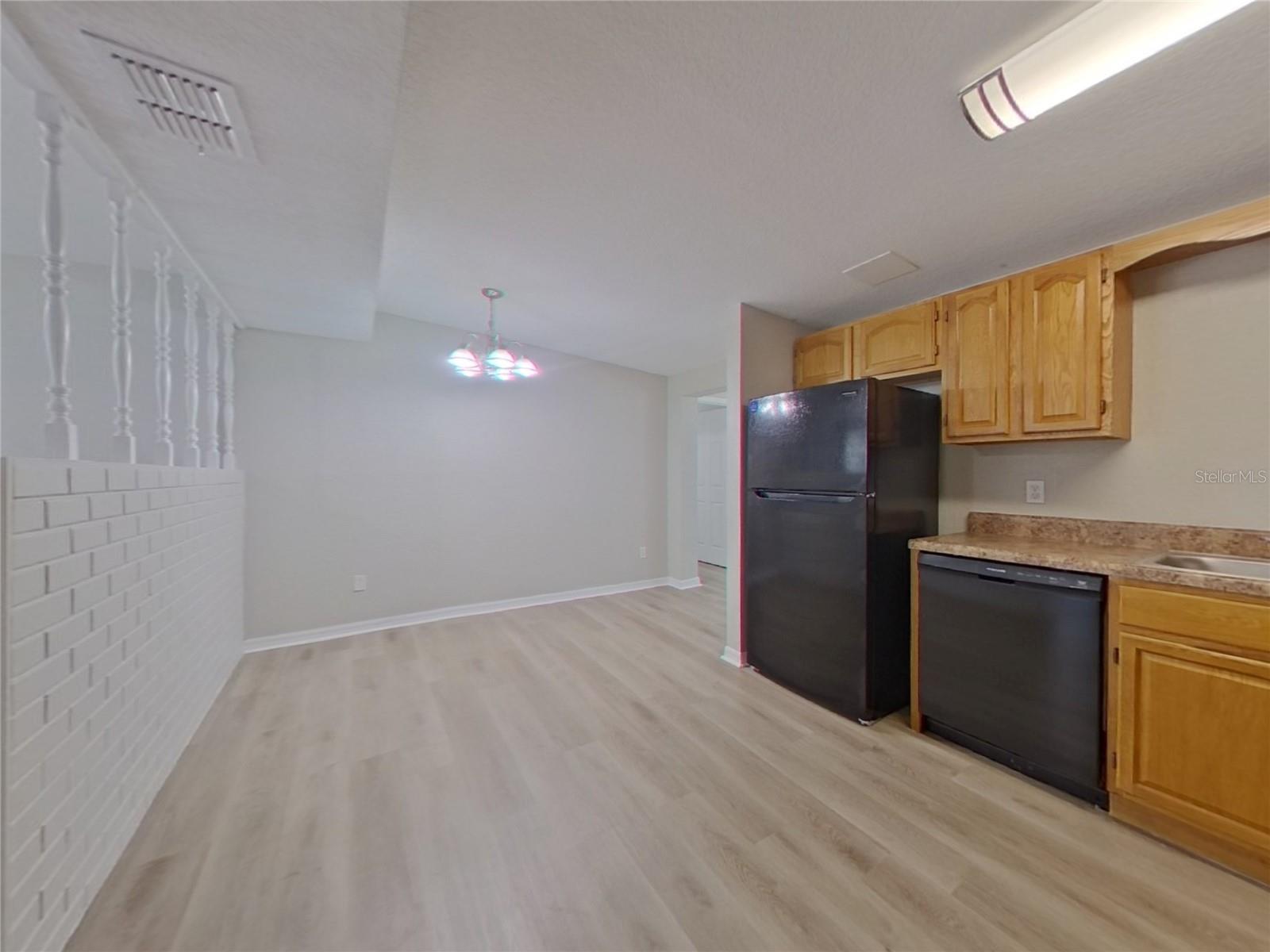Image 6 of 21 For 2160 Alemanda Drive