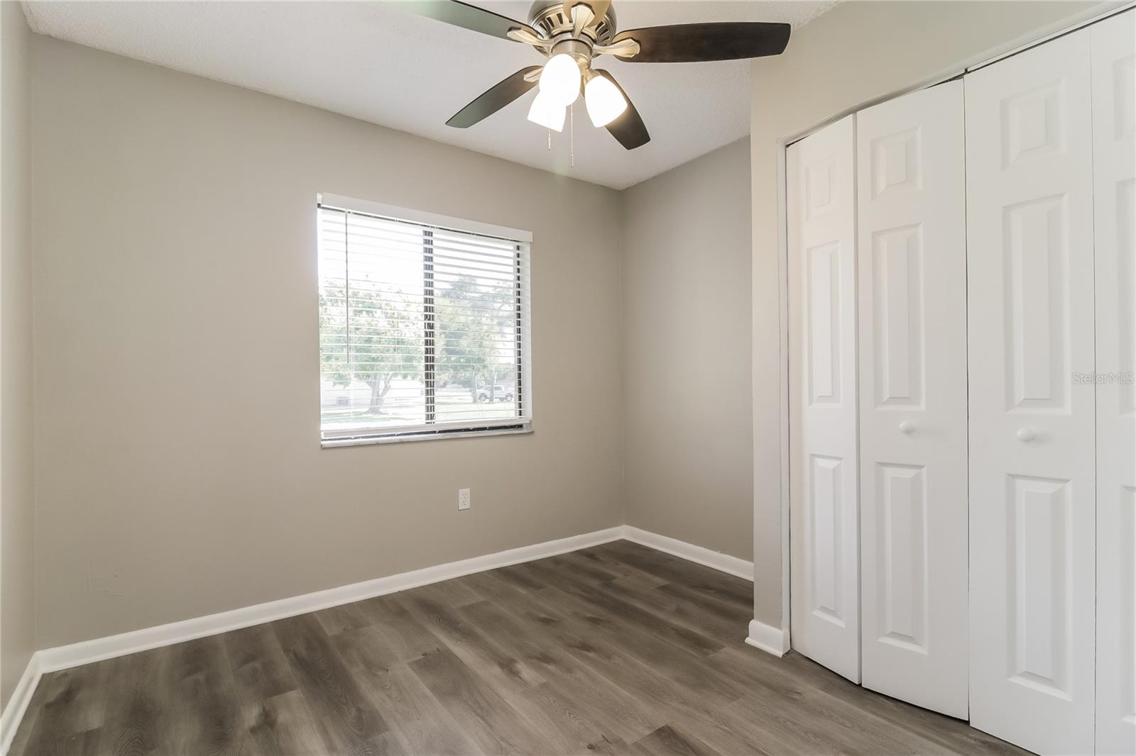 Image 14 of 16 For 810 Amidon Street