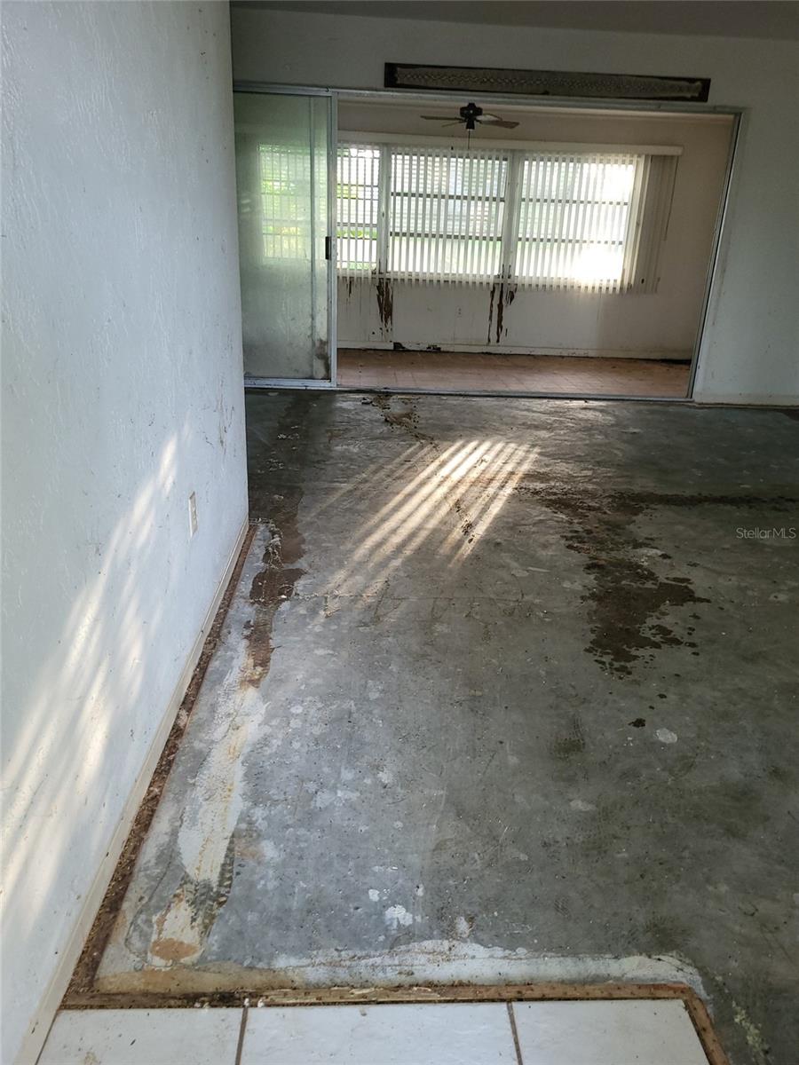 Image 3 of 6 For 112 62nd Street W