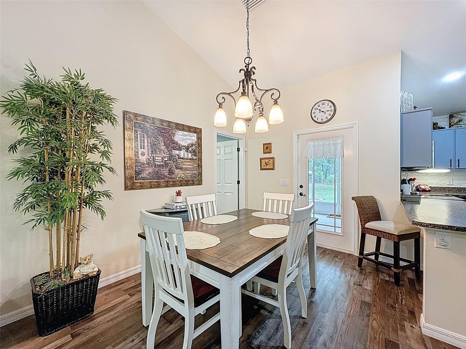 Image 19 of 69 For 14056 Tayco Drive