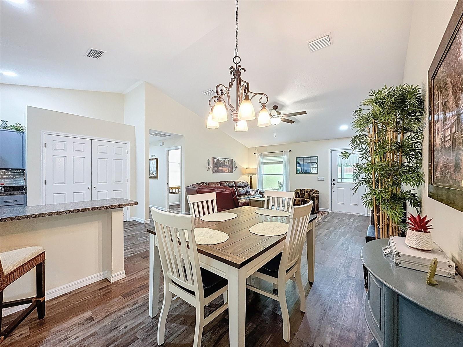 Image 20 of 69 For 14056 Tayco Drive