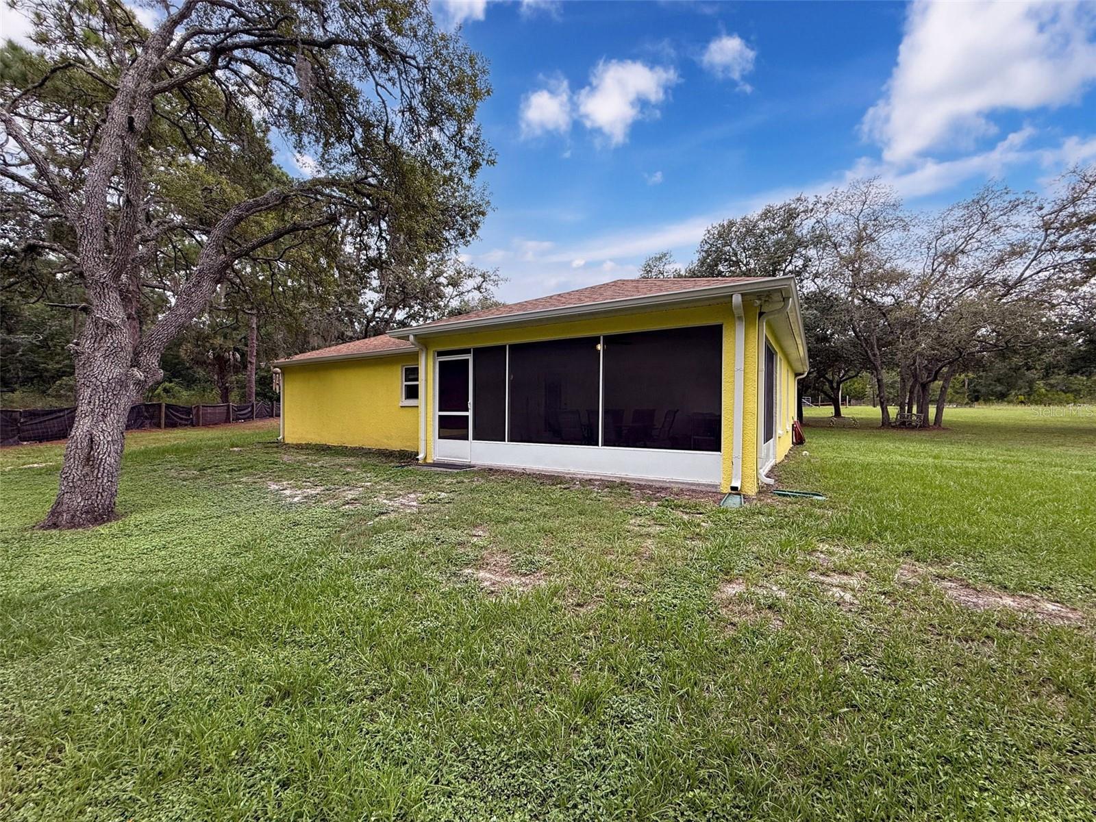 Image 39 of 69 For 14056 Tayco Drive
