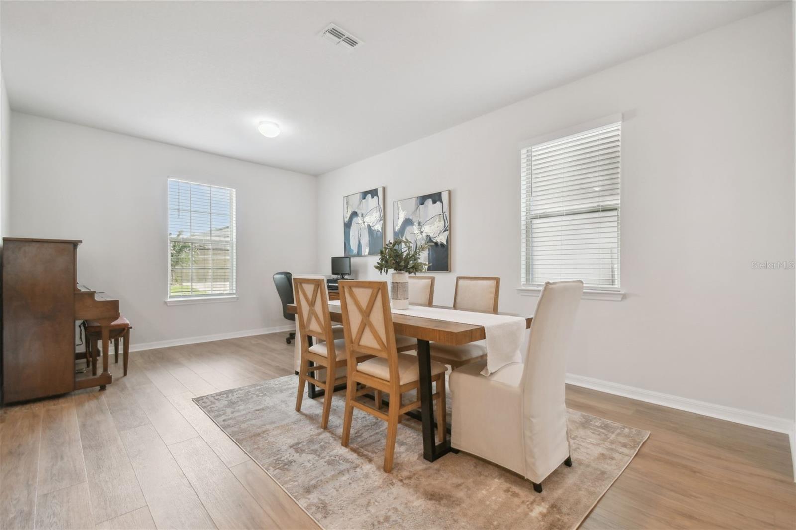 Image 7 of 77 For 30414 Caravelle Lane