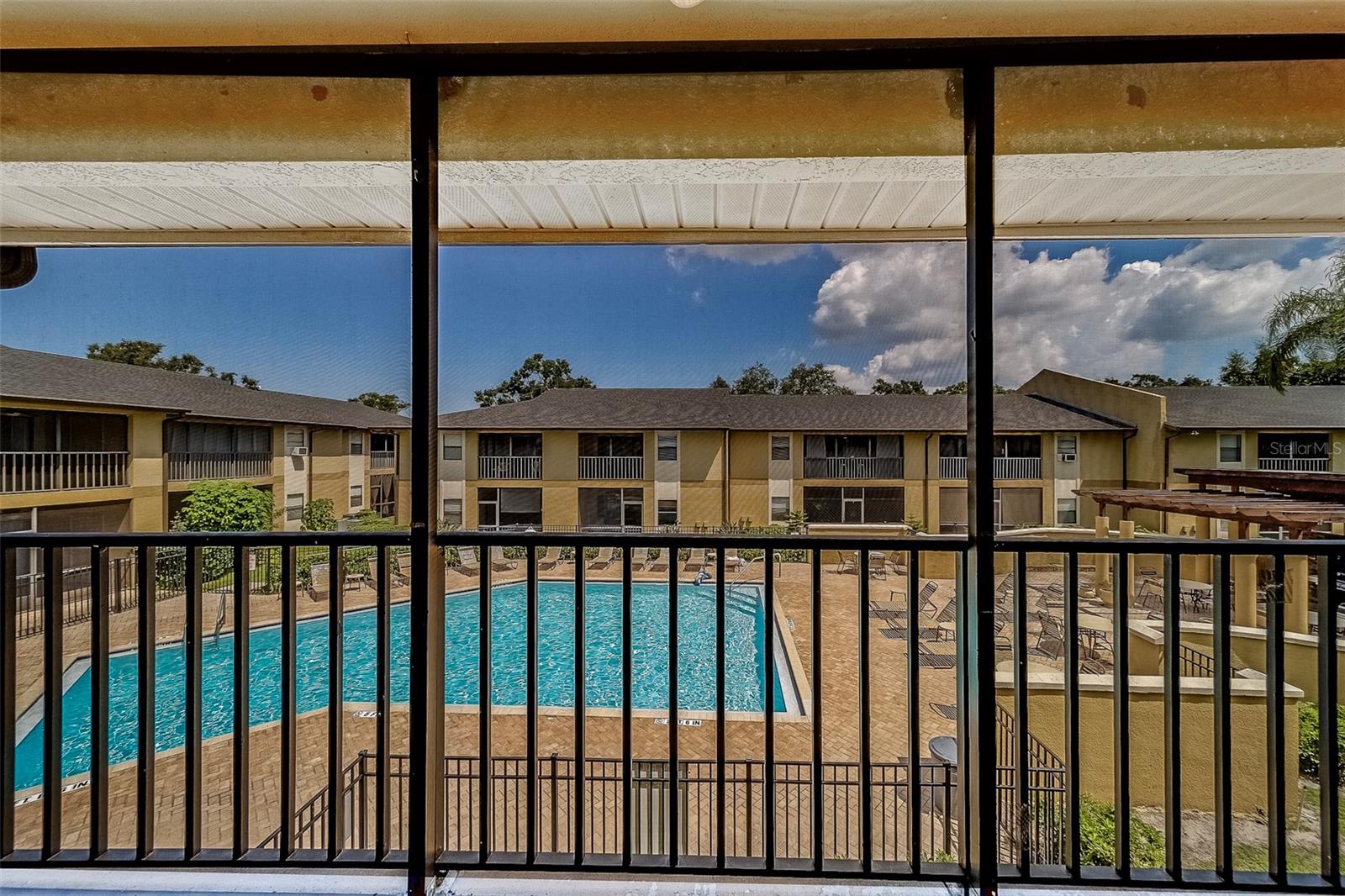 Image 23 of 39 For 10195 Sailwinds Boulevard N 202