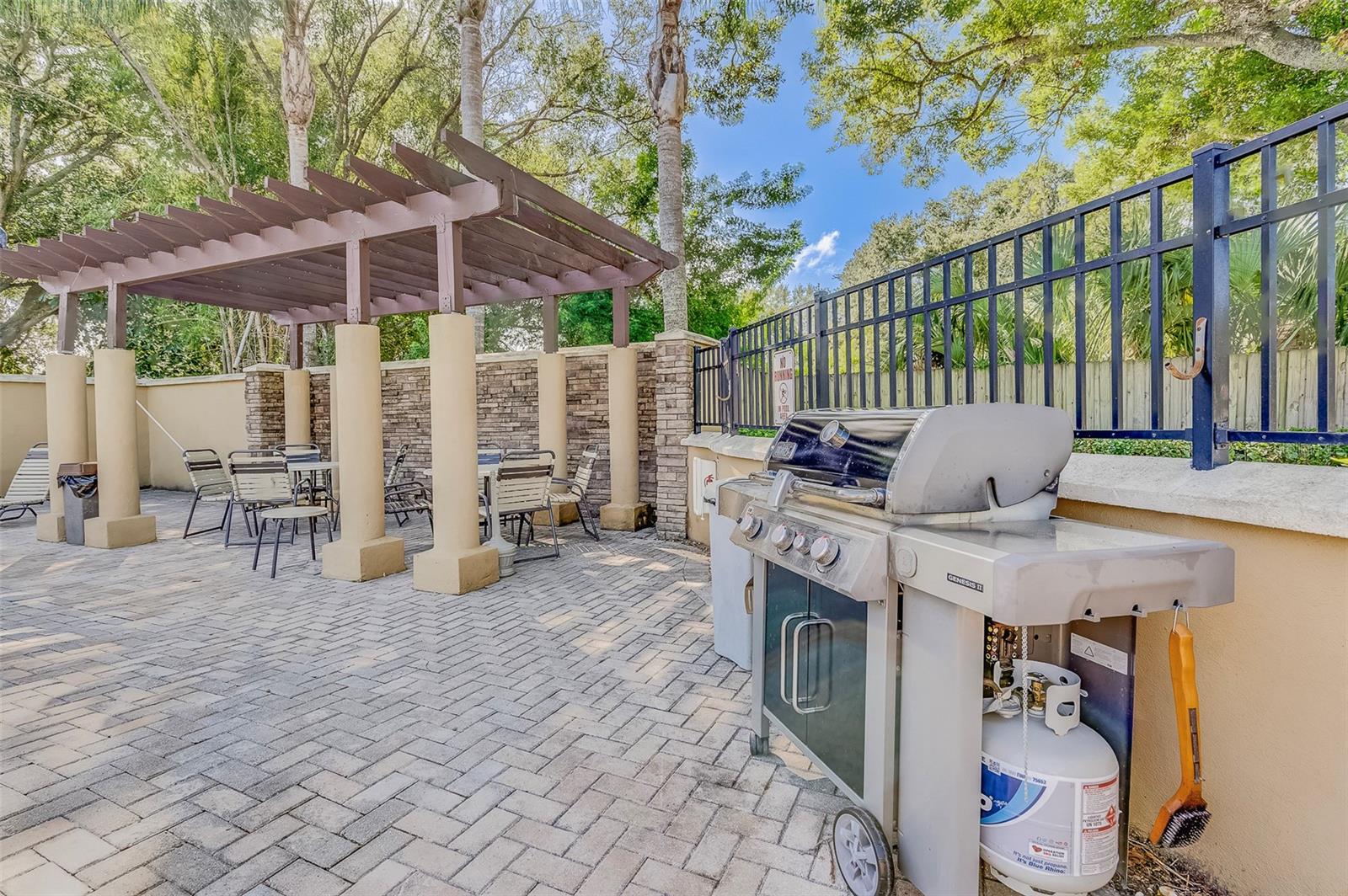 Image 28 of 39 For 10195 Sailwinds Boulevard N 202