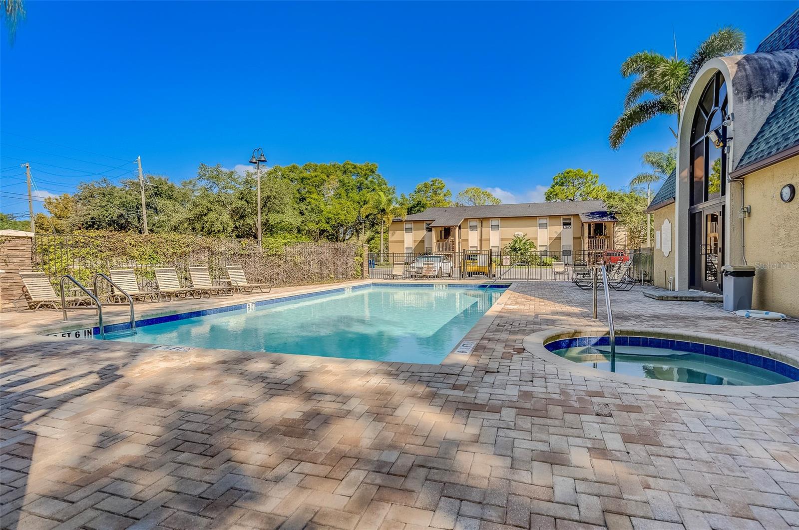 Image 29 of 39 For 10195 Sailwinds Boulevard N 202