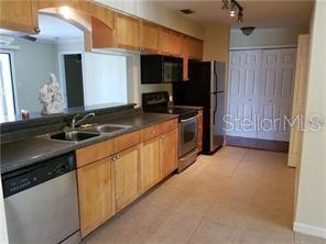 Image 4 of 14 For 10195 Sailwinds Boulevard N 202