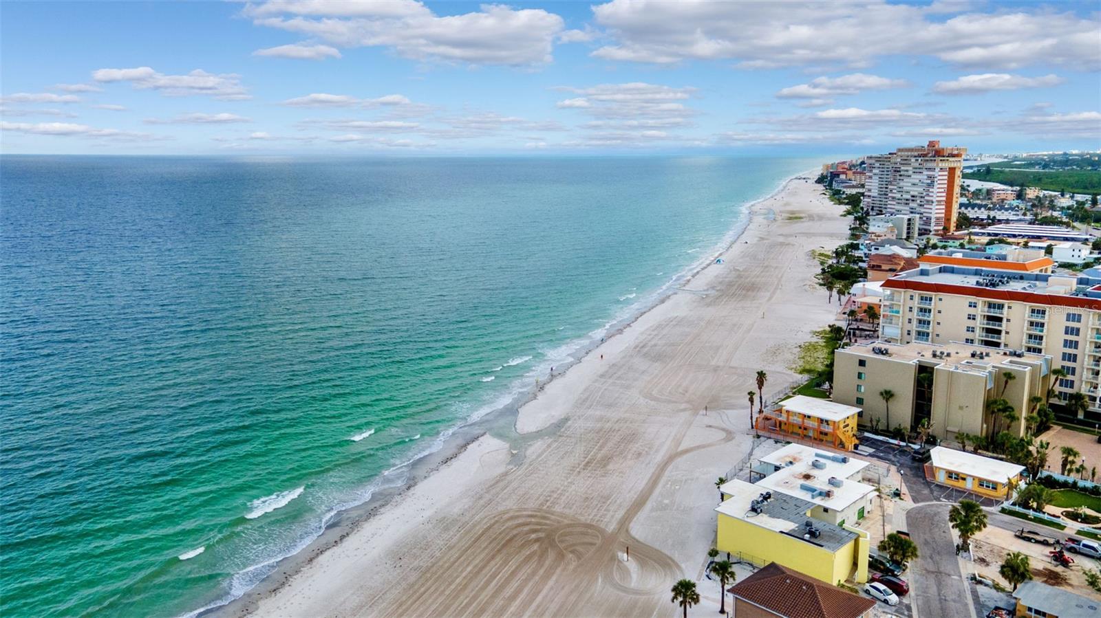Image 33 of 45 For 17580 Gulf Boulevard 401