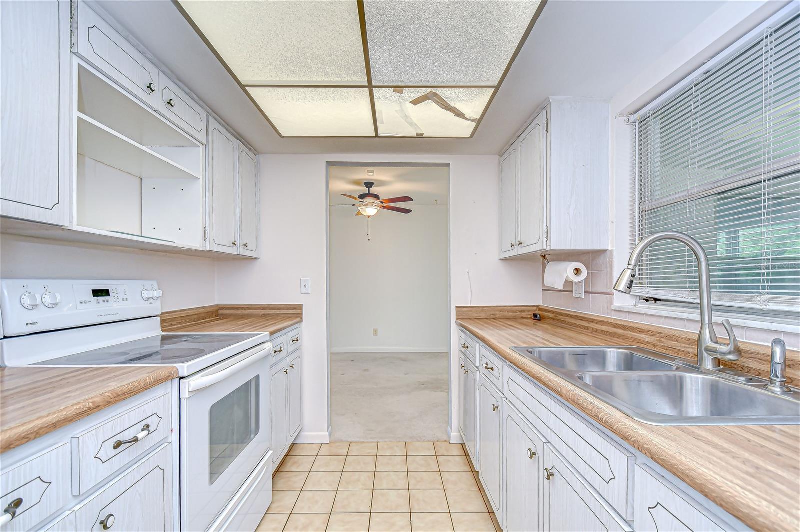 Image 11 of 33 For 1633 Braund Avenue