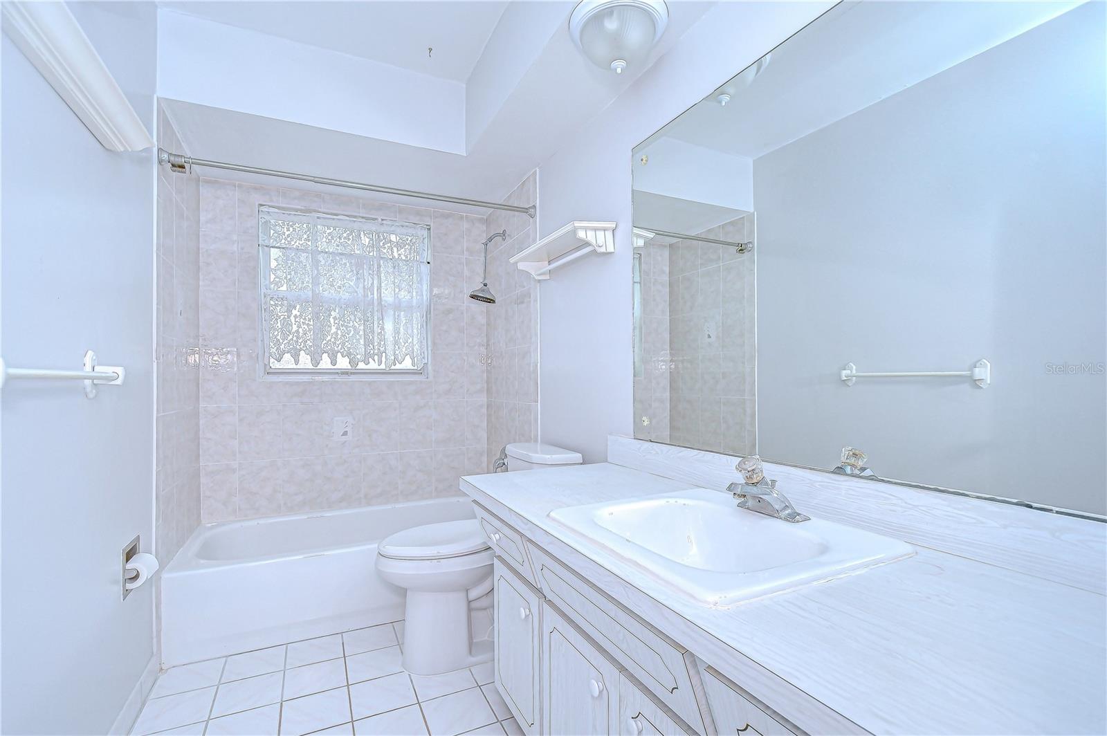 Image 20 of 33 For 1633 Braund Avenue
