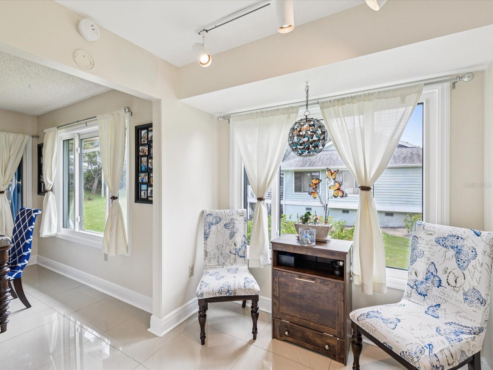 Image 11 of 61 For 1007 Lake Avoca Drive