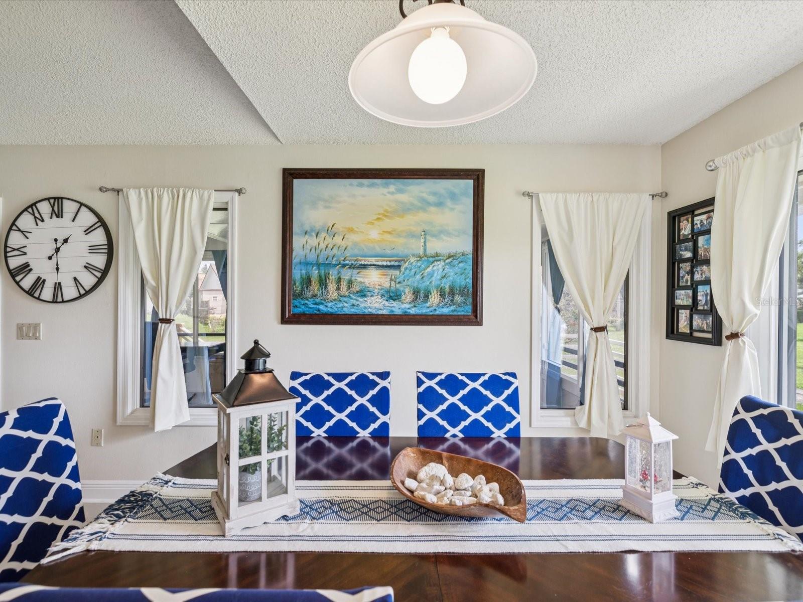 Image 14 of 61 For 1007 Lake Avoca Drive