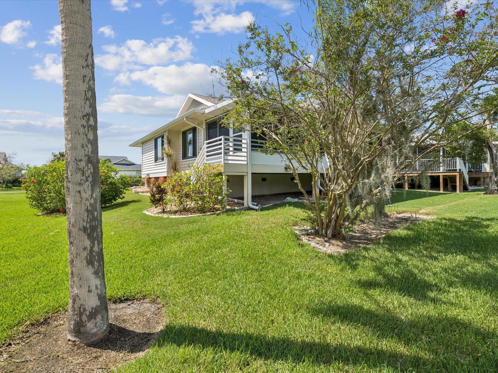 Image 26 of 61 For 1007 Lake Avoca Drive