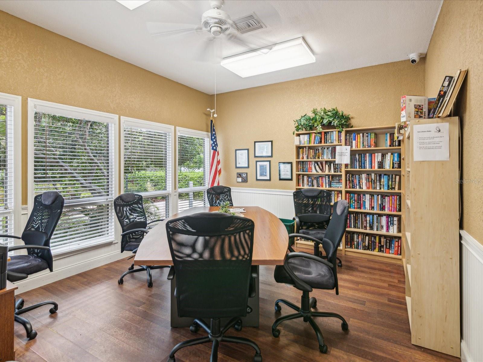 Image 42 of 61 For 1007 Lake Avoca Drive