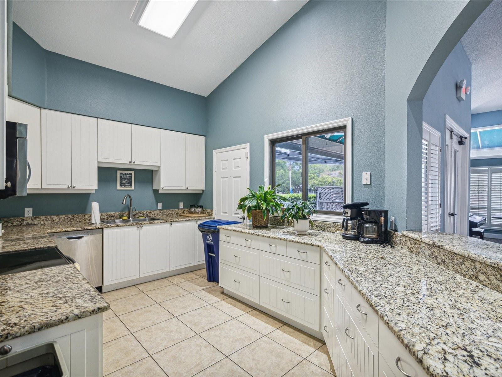 Image 49 of 61 For 1007 Lake Avoca Drive