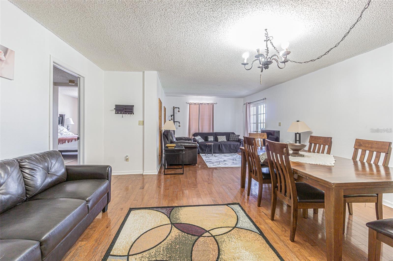 Image 3 of 21 For 14820 Rue De Bayonne  301