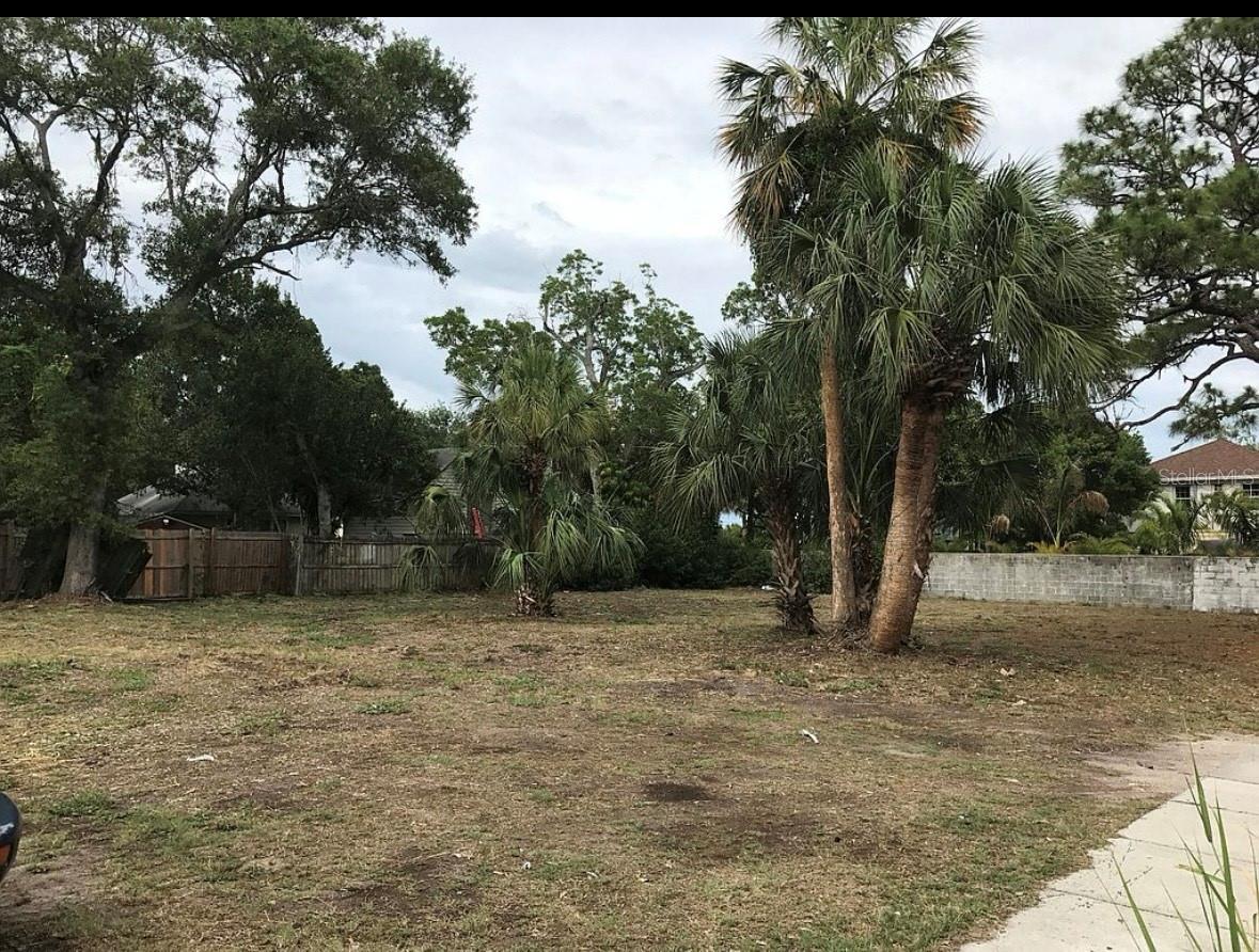 Details for 627 35th Avenue S, ST PETERSBURG, FL 33705