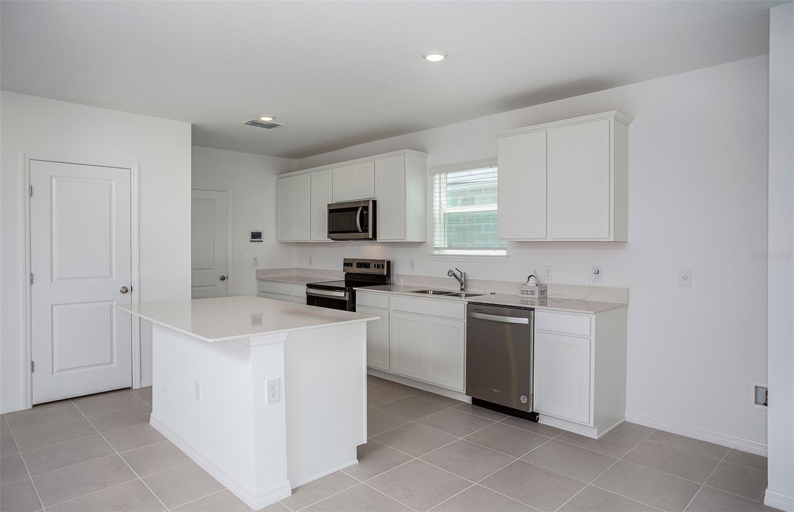 Image 2 of 24 For 1415 Hamilton Way
