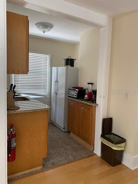 Image 10 of 18 For 609 Oak Avenue 5