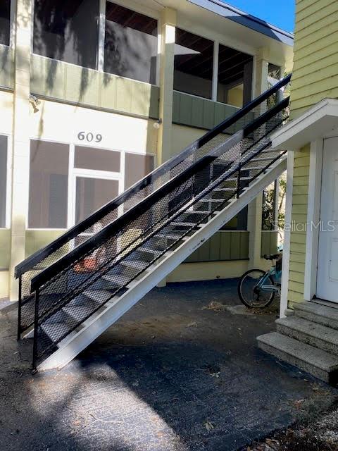 Image 16 of 18 For 609 Oak Avenue 5