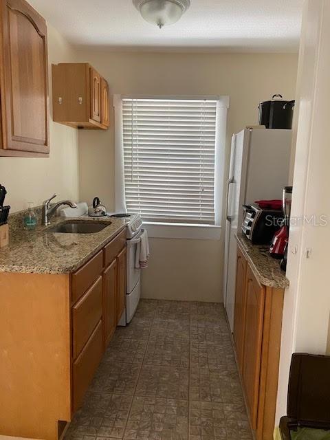 Image 5 of 18 For 609 Oak Avenue 5
