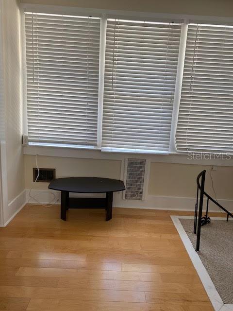 Image 8 of 18 For 609 Oak Avenue 5