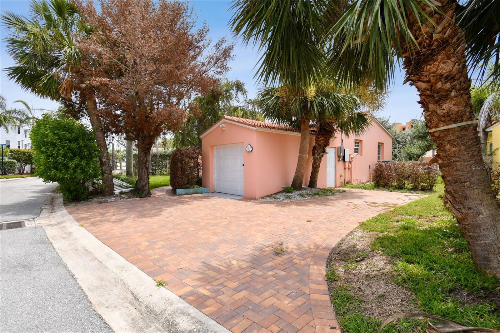 Image 32 of 70 For 16615 Gulf Boulevard