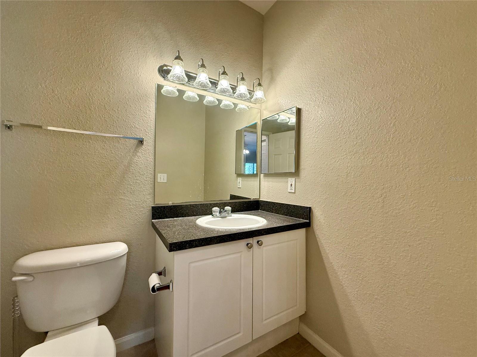 Image 12 of 17 For 2141 Portofino Place 2823