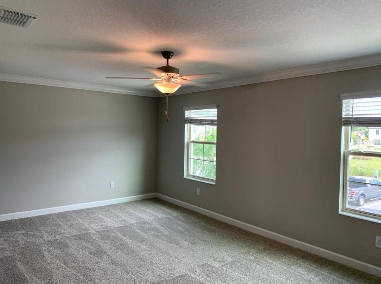Image 7 of 19 For 1696 Roseville Street