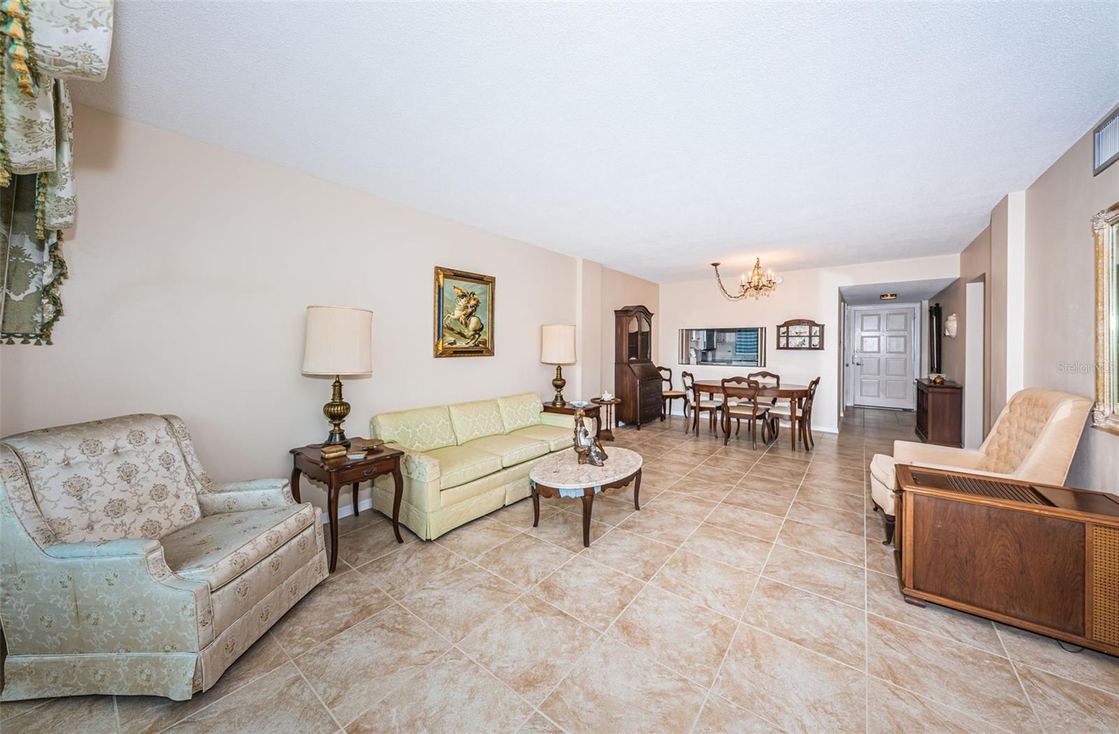 Image 10 of 75 For 1100 Shore Drive Ne 102