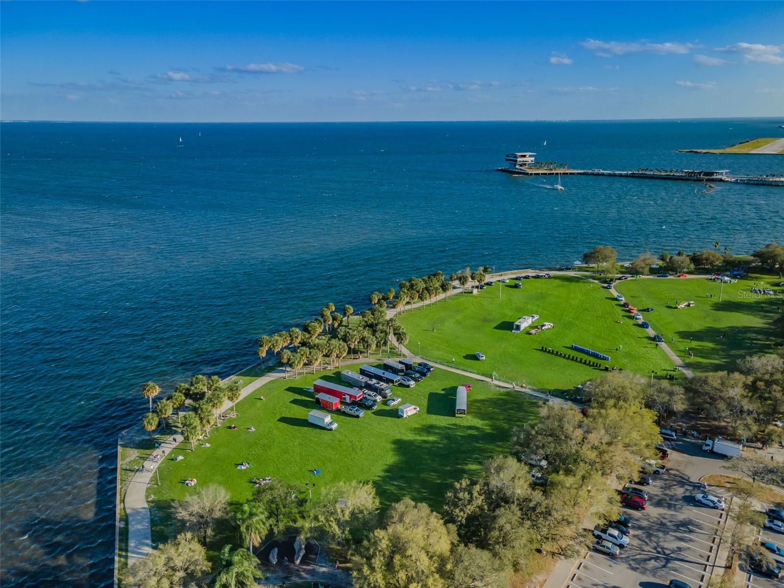 Image 40 of 75 For 1100 Shore Drive Ne 102