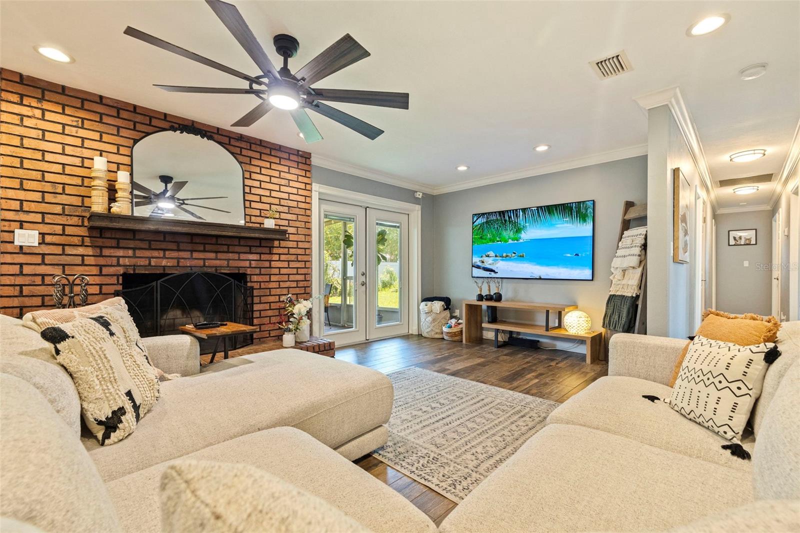 Image 15 of 38 For 2390 66th Avenue S