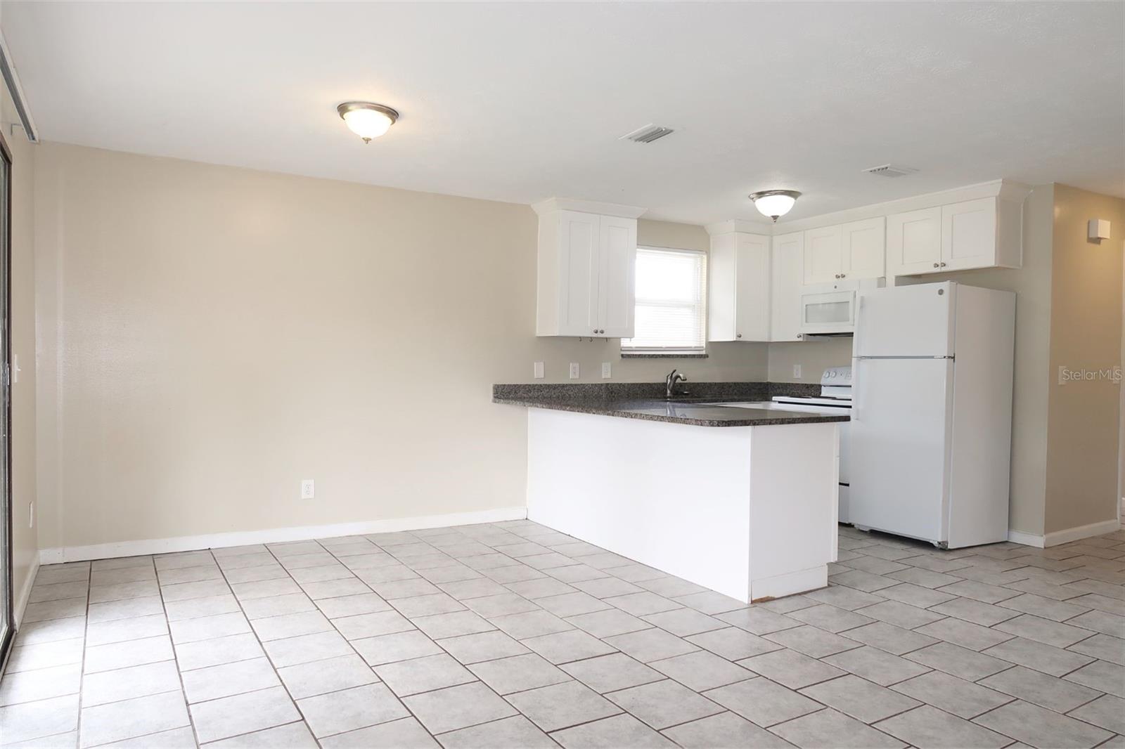 Image 11 of 20 For 807 4th Avenue Sw