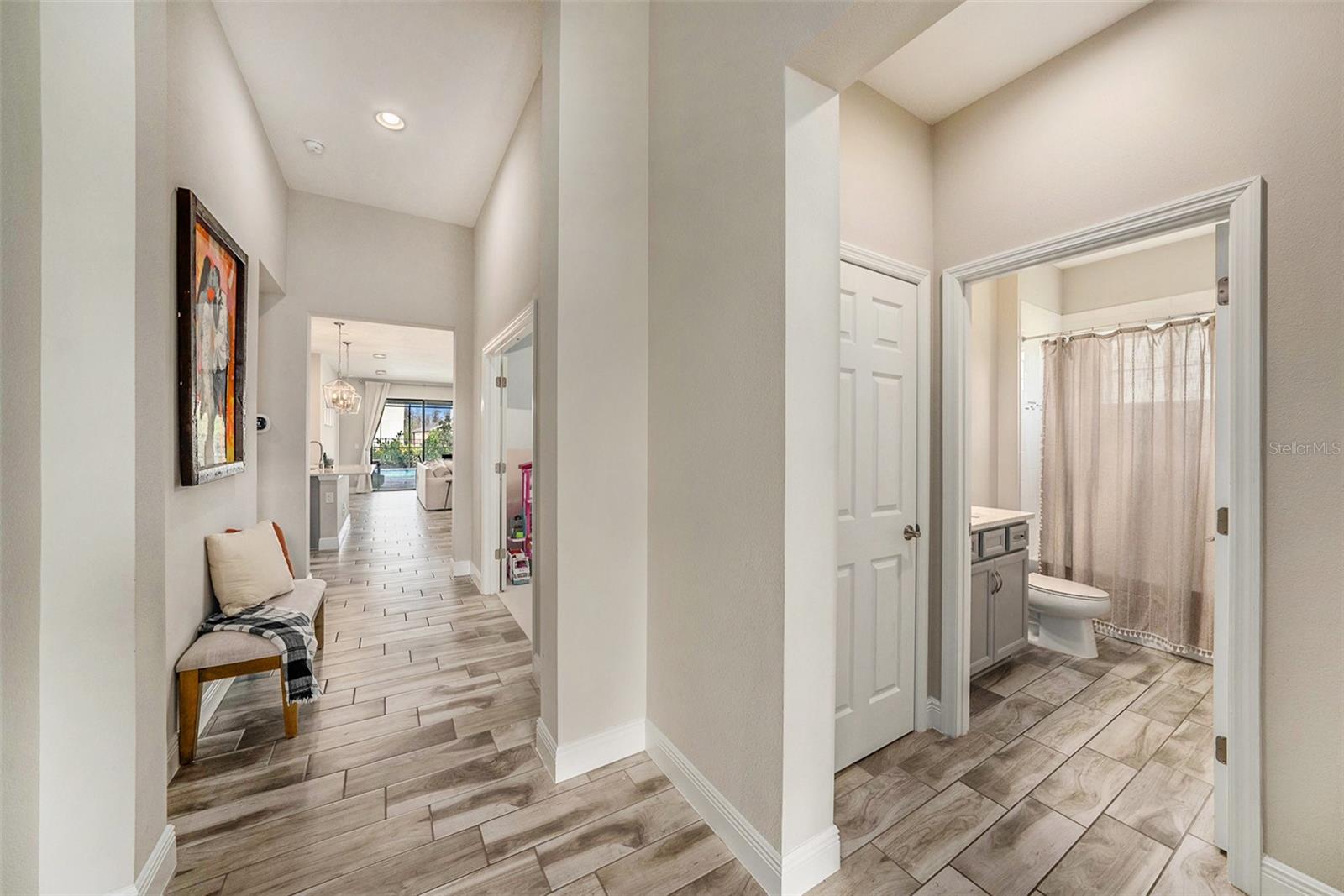 Listing photo id 3 for 4016 Cadence Loop