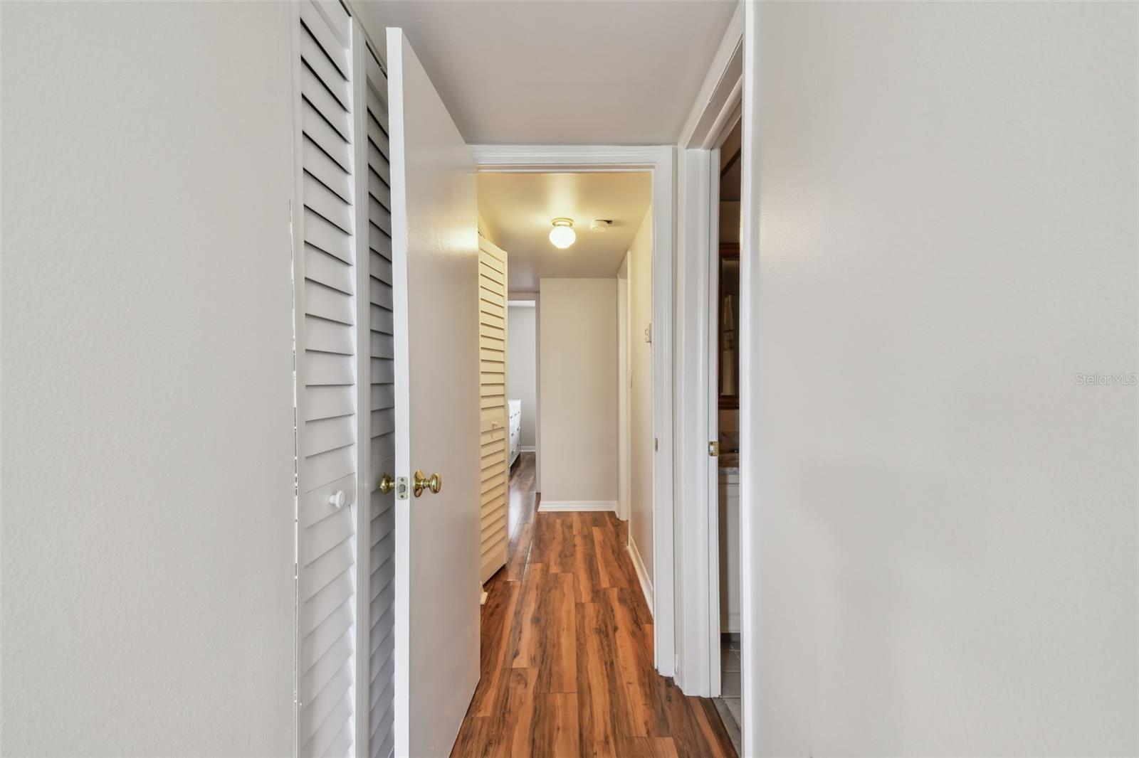 Image 16 of 27 For 5095 Bay Street Ne 103