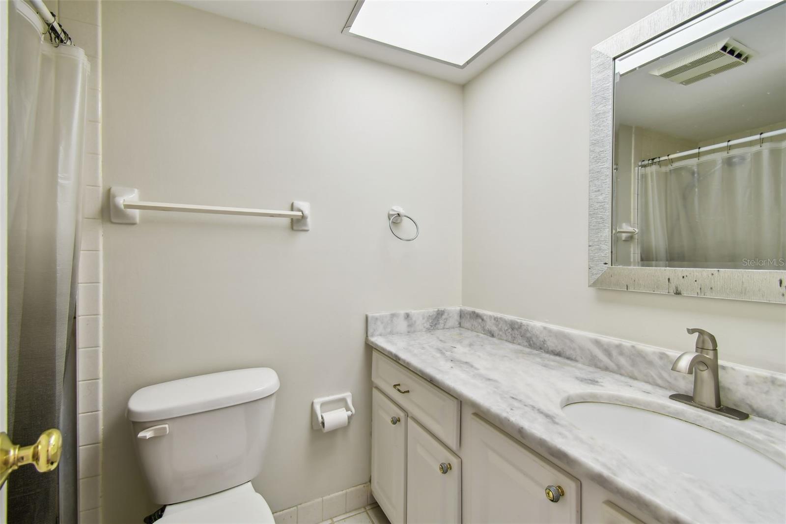 Image 19 of 27 For 5095 Bay Street Ne 103