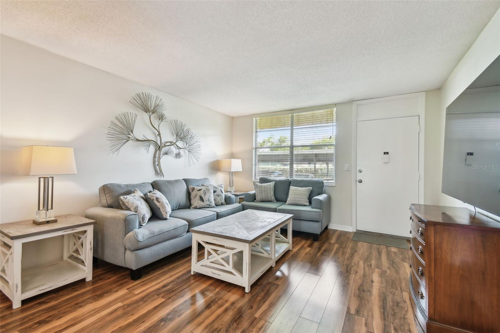 Image 5 of 27 For 5095 Bay Street Ne 103