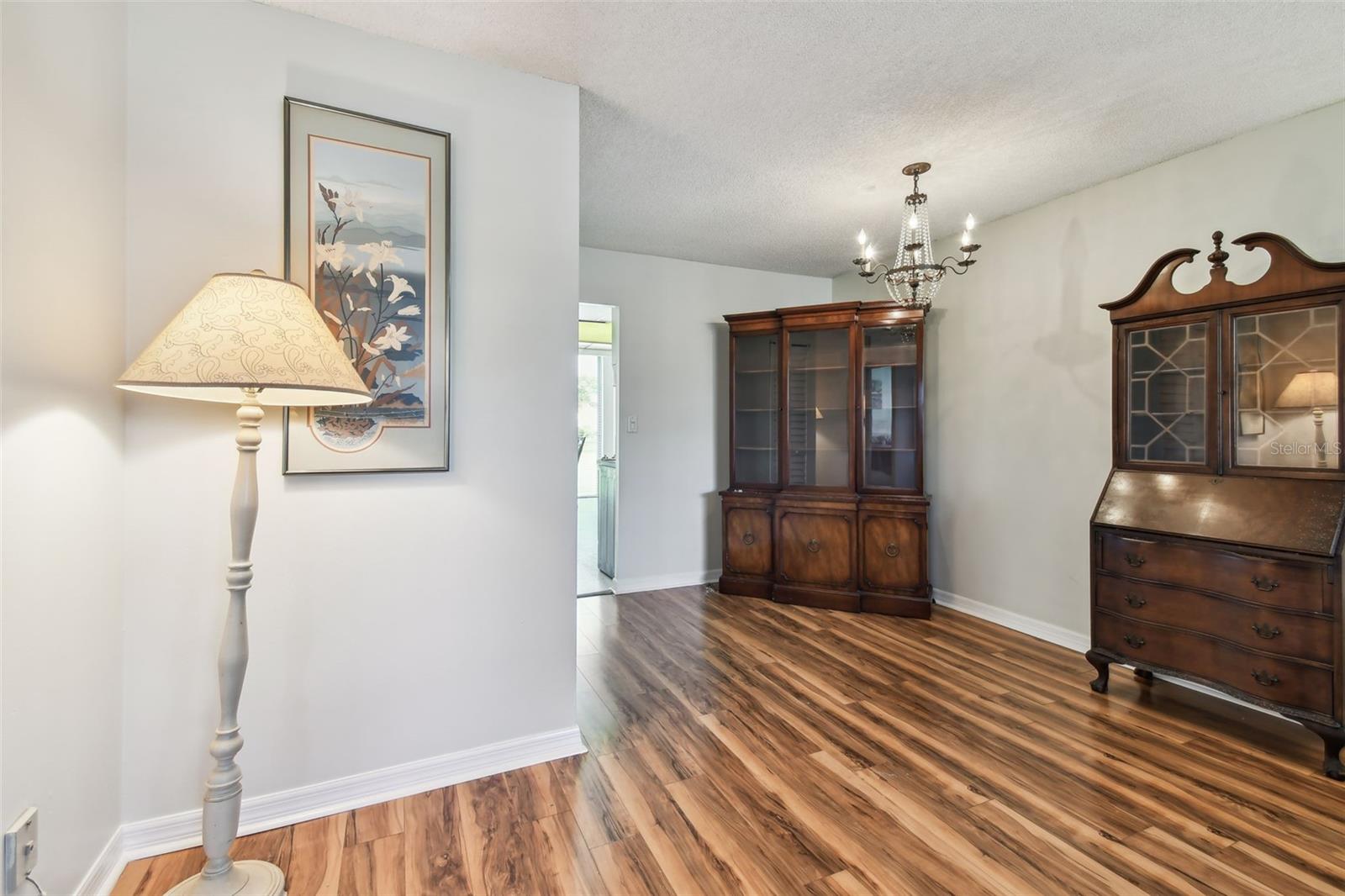Image 7 of 27 For 5095 Bay Street Ne 103