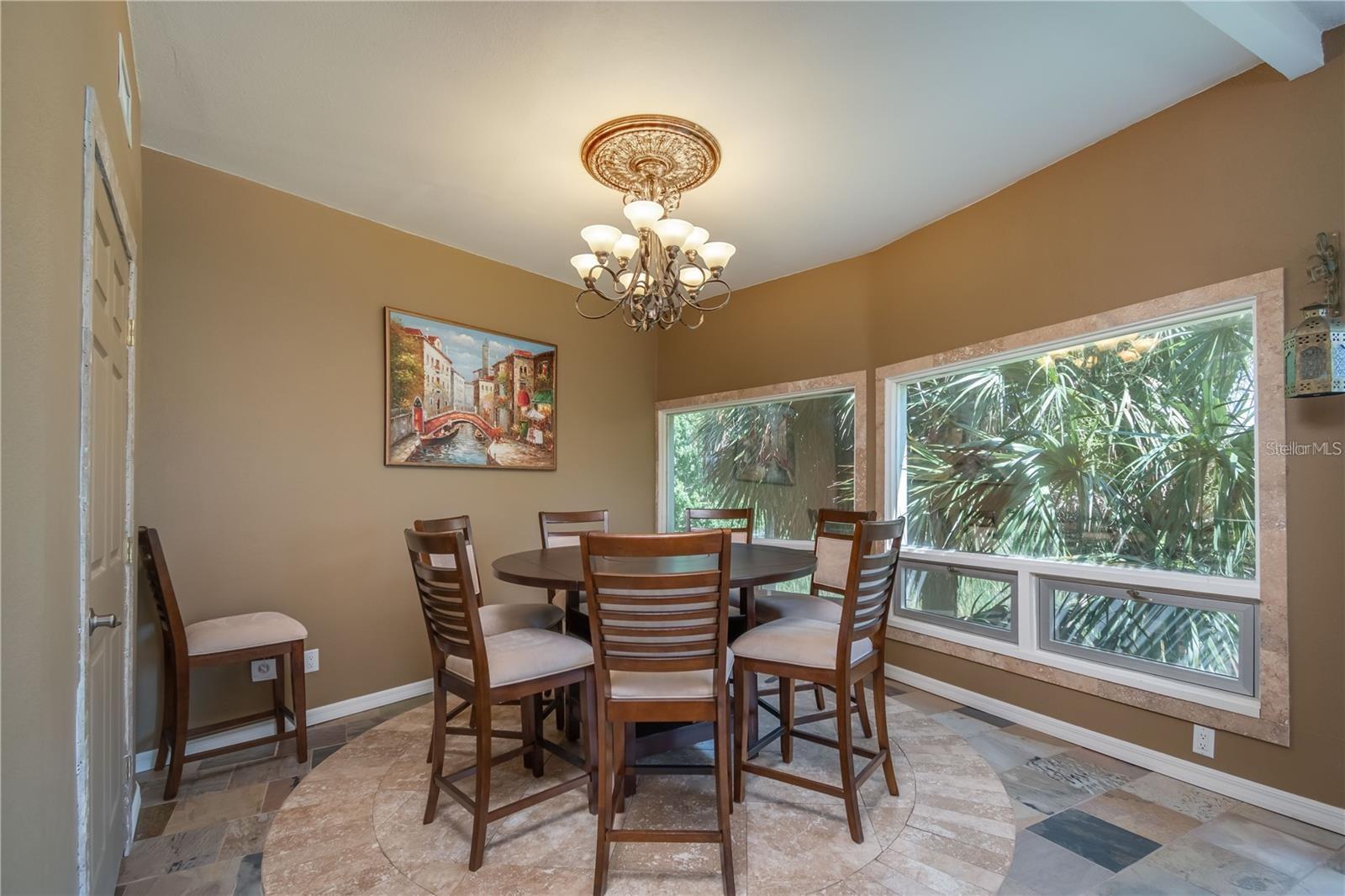 Image 18 of 60 For 3 Ocale Way 