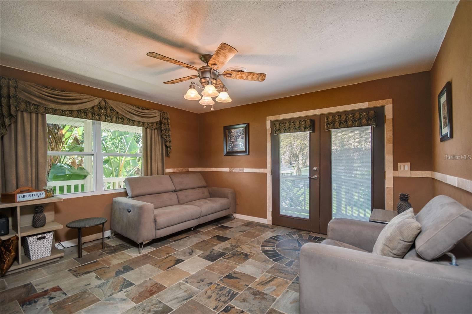 Image 41 of 60 For 3 Ocale Way 